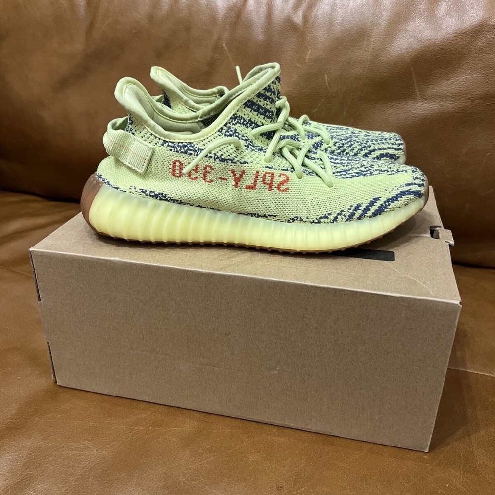 Adidas Yeezy Boost 350 V2 Semi Frozen Yellow Size 8.5 B37572 8 1/2